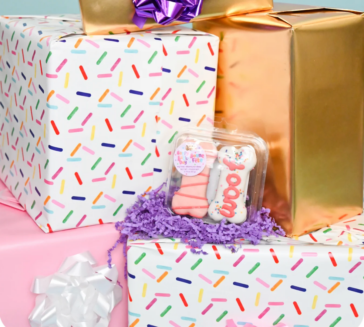 Prepackaged 4pk Blue/Pink Woof It Up Bones | Birthday (case)
